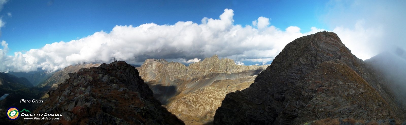 39 Panoramica dall'anticima 3.jpg